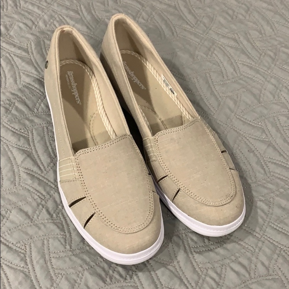 Grasshoppers loafers